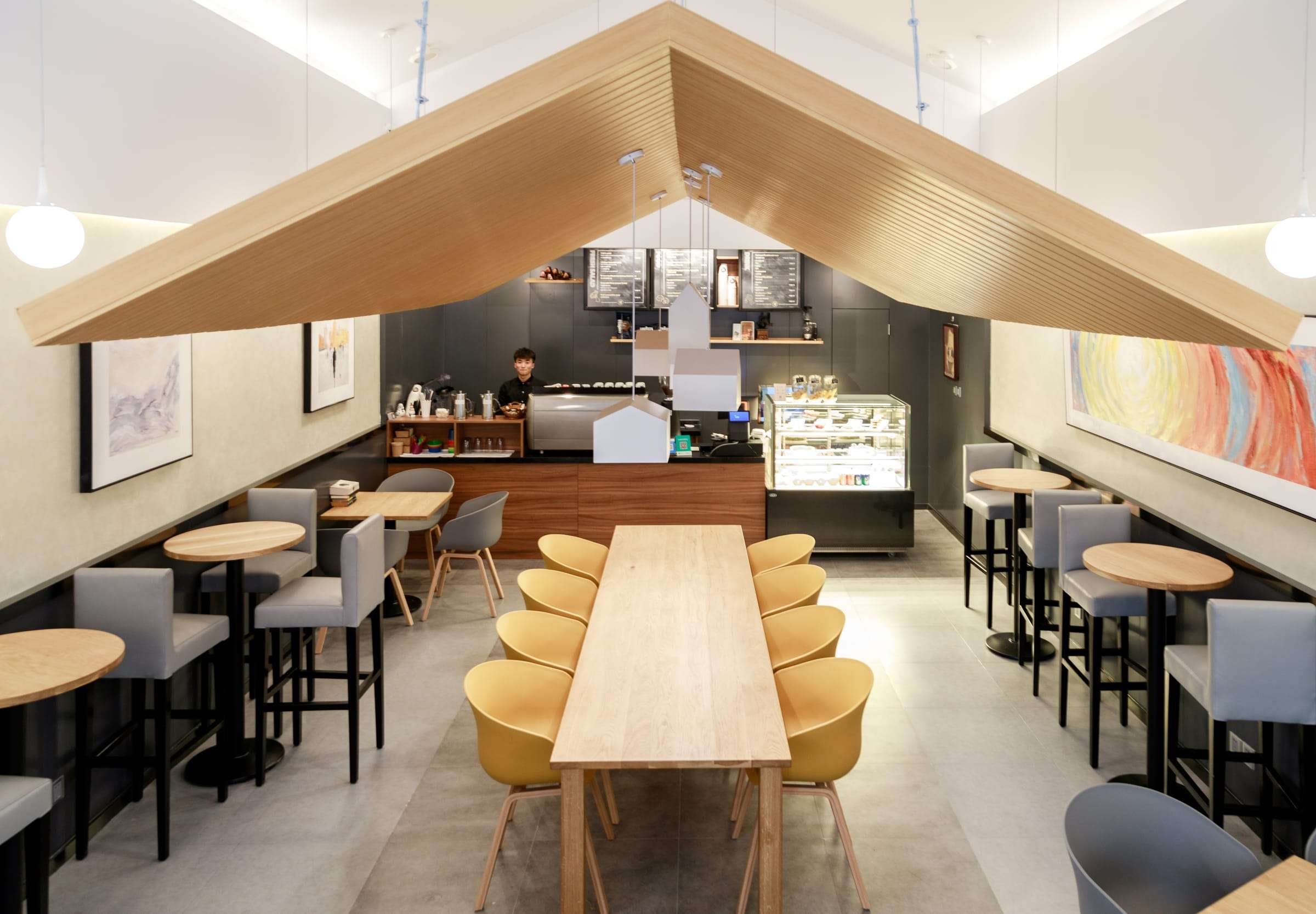 Café Fan's — interior view 1
